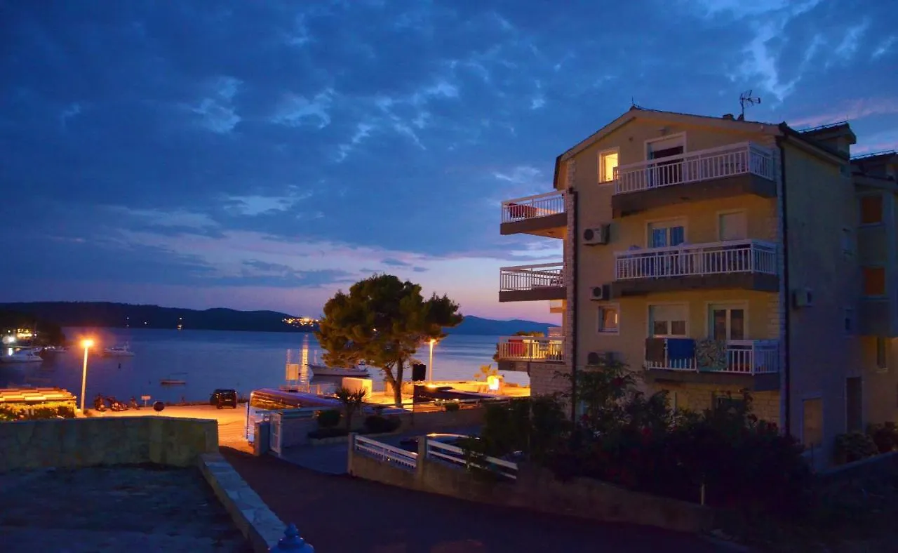 Apartmani Tomi - Trogir Ciovo Apartment