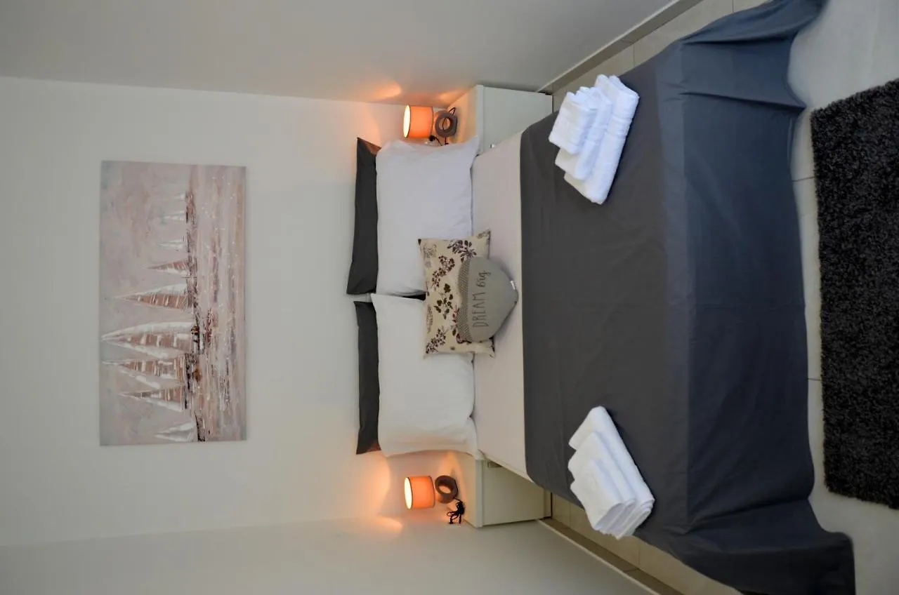 Apartmani Tomi - Trogir Ciovo 0*,