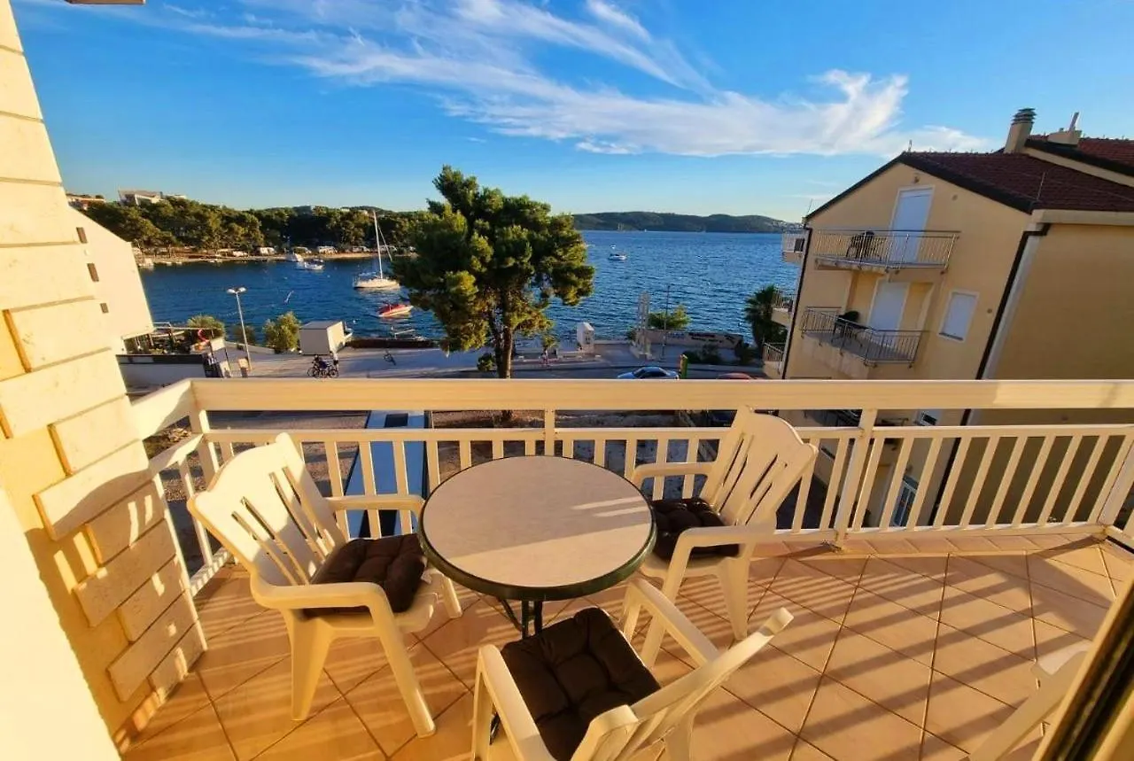 Apartmani Tomi - Trogir Ciovo 0*,  크로아티아