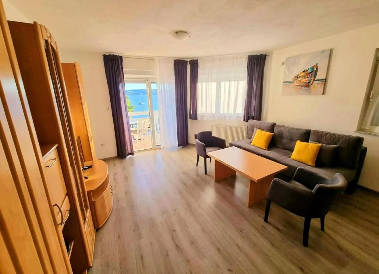 Apartmani Tomi - Trogir Ciovo 크로아티아