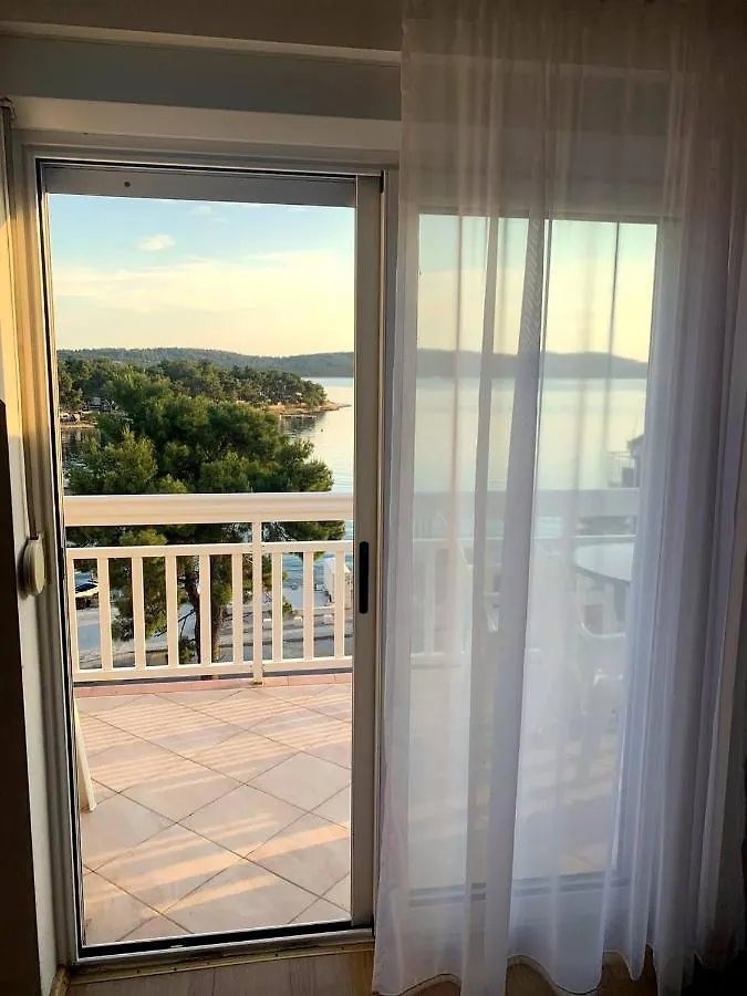 아파트 Apartmani Tomi - Trogir Ciovo 크로아티아