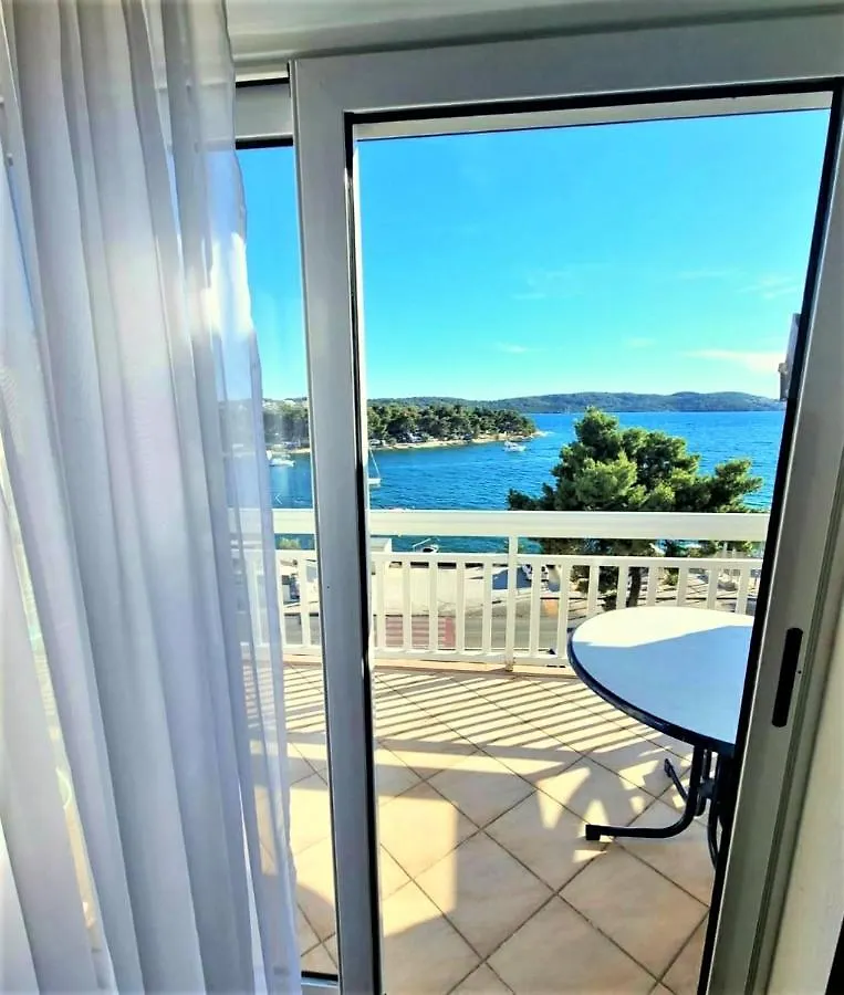 아파트 Apartmani Tomi - Trogir Ciovo 크로아티아